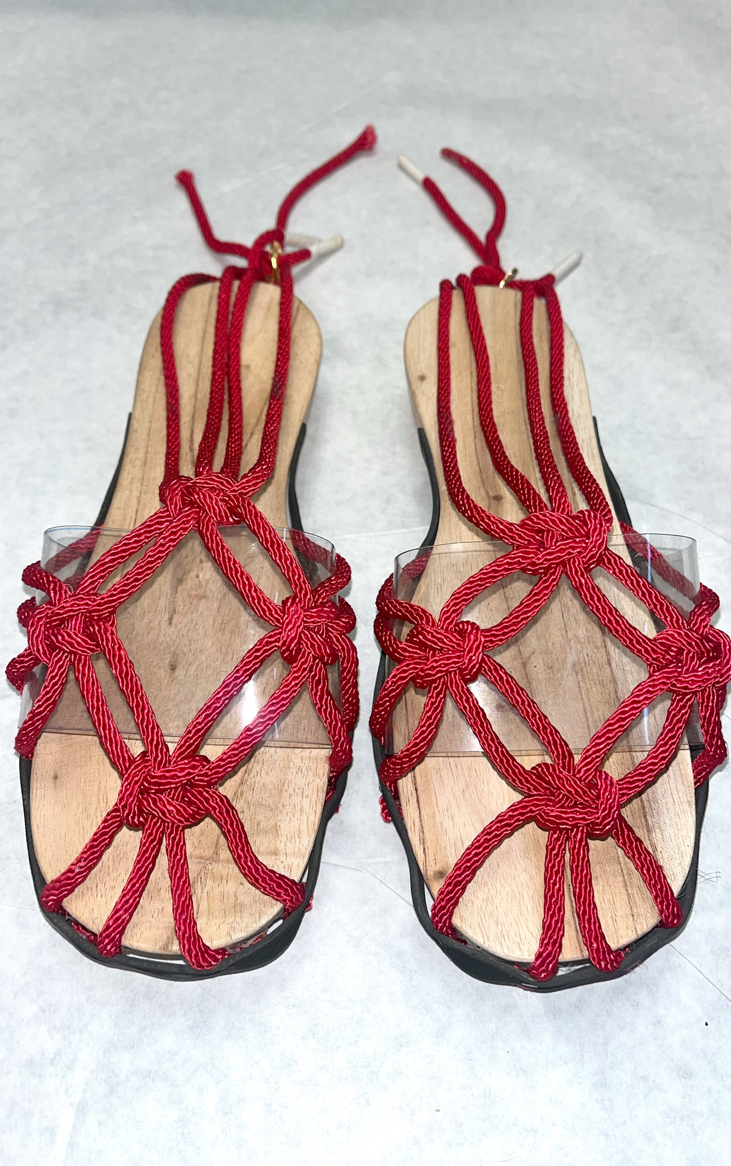 LUCKY KNOT GRASSROOT WOODEN SANDAL