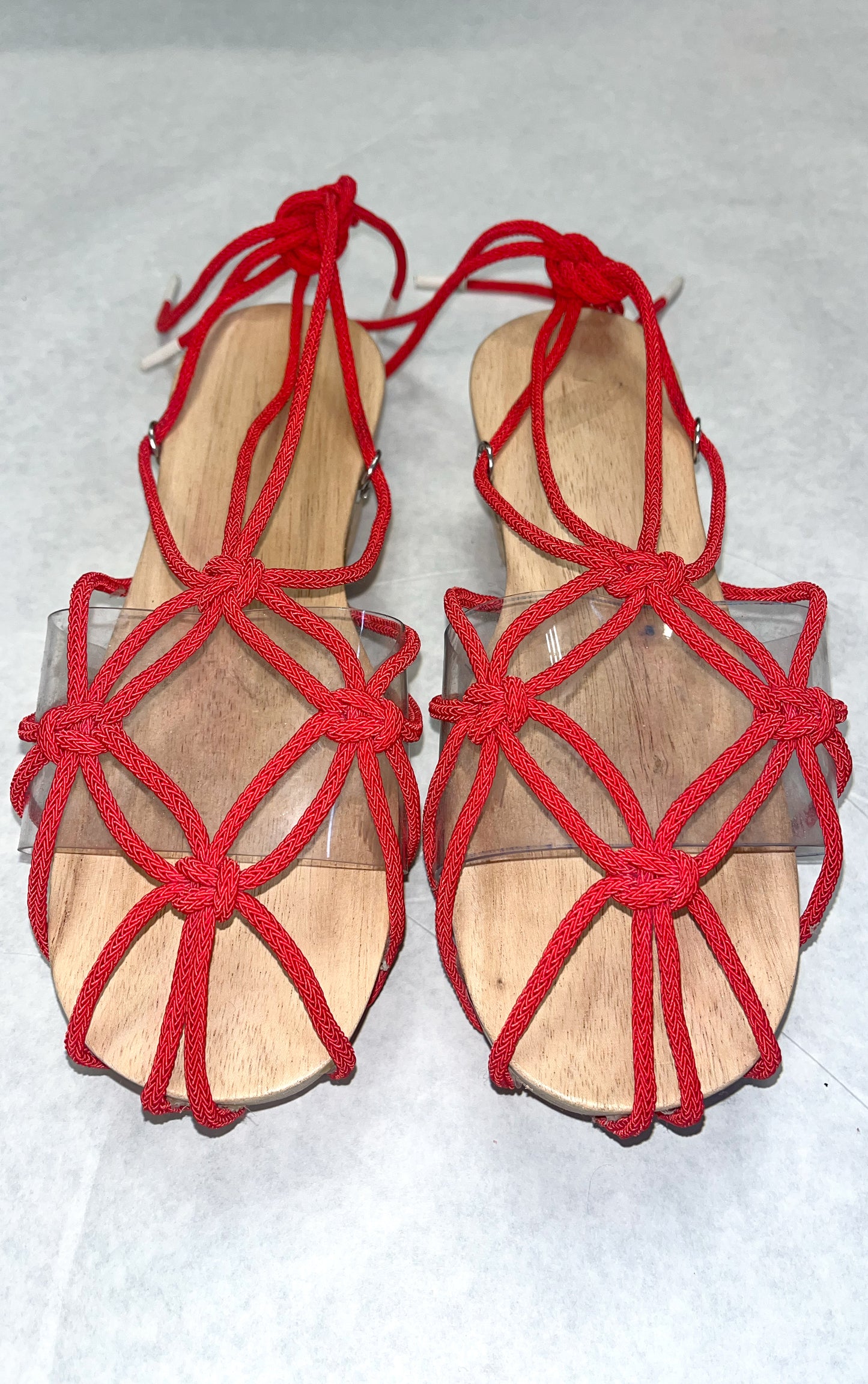 LUCKY KNOT GRASS ROOT WOODEN HEEL CLOGS