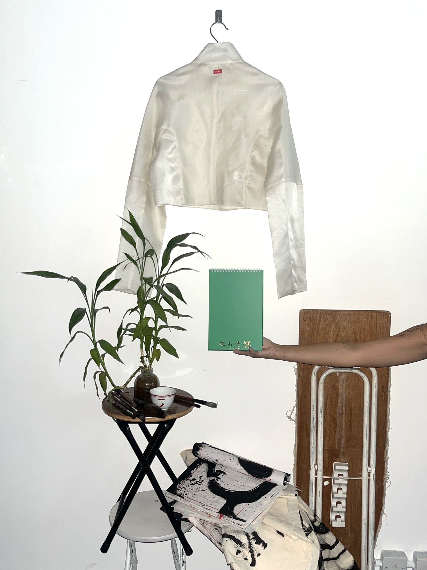 CROPPED SILK ORGANZA JACKET