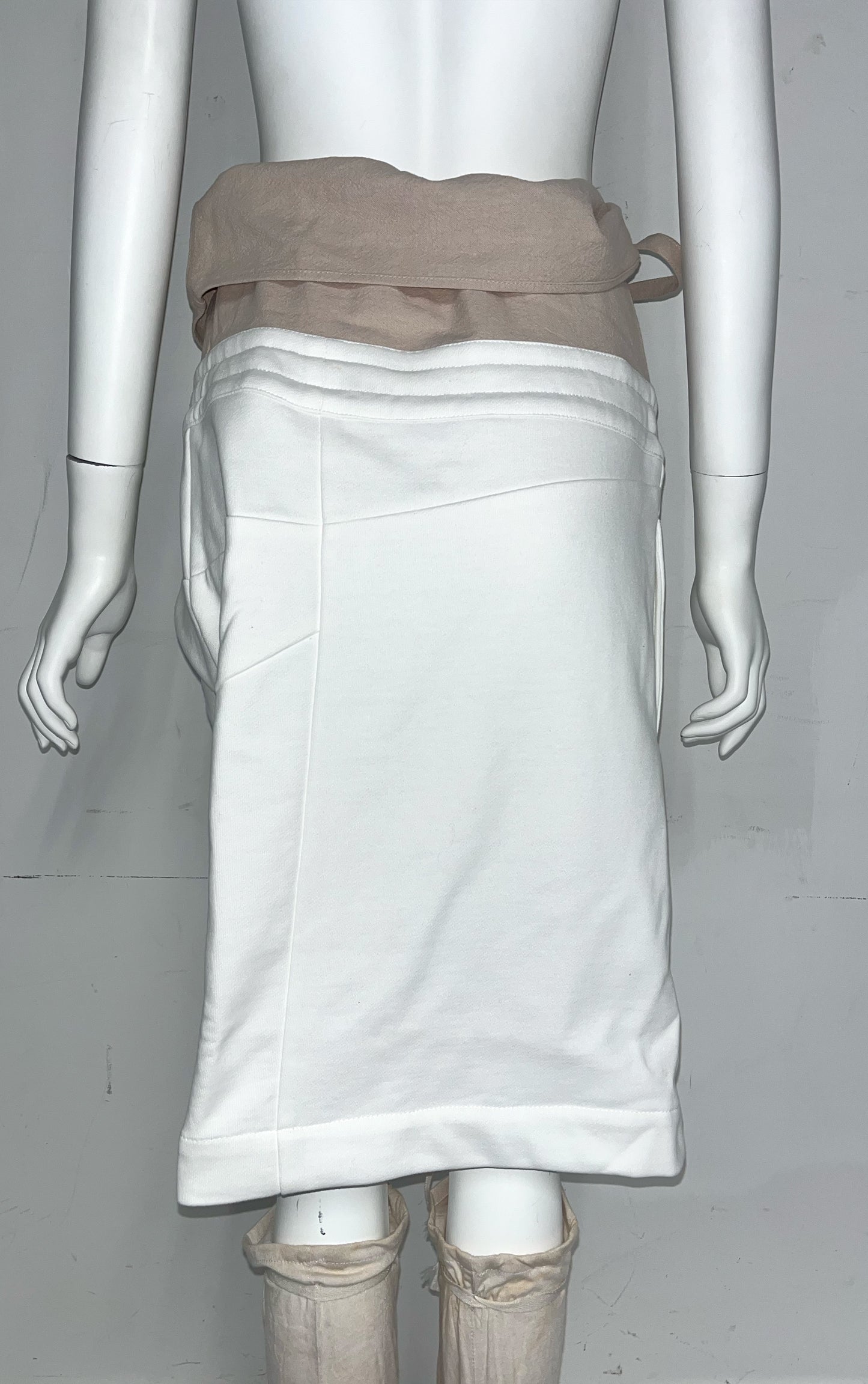 WRAP SWEAT SHORTS