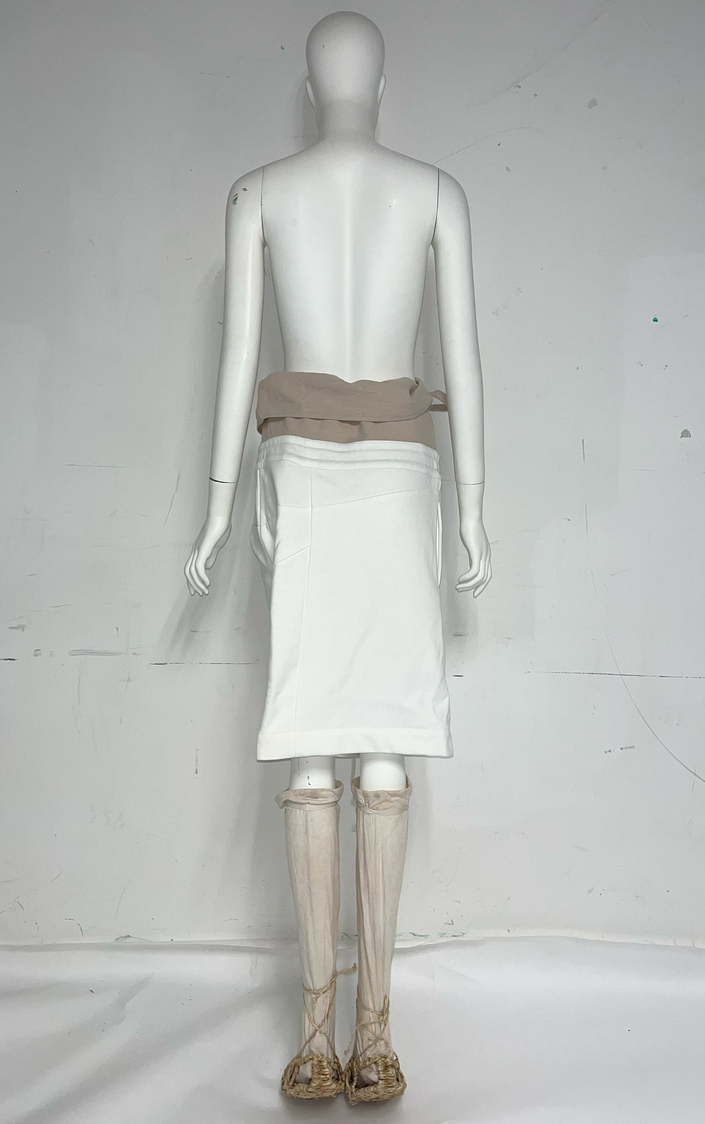 WRAP SWEAT SHORTS