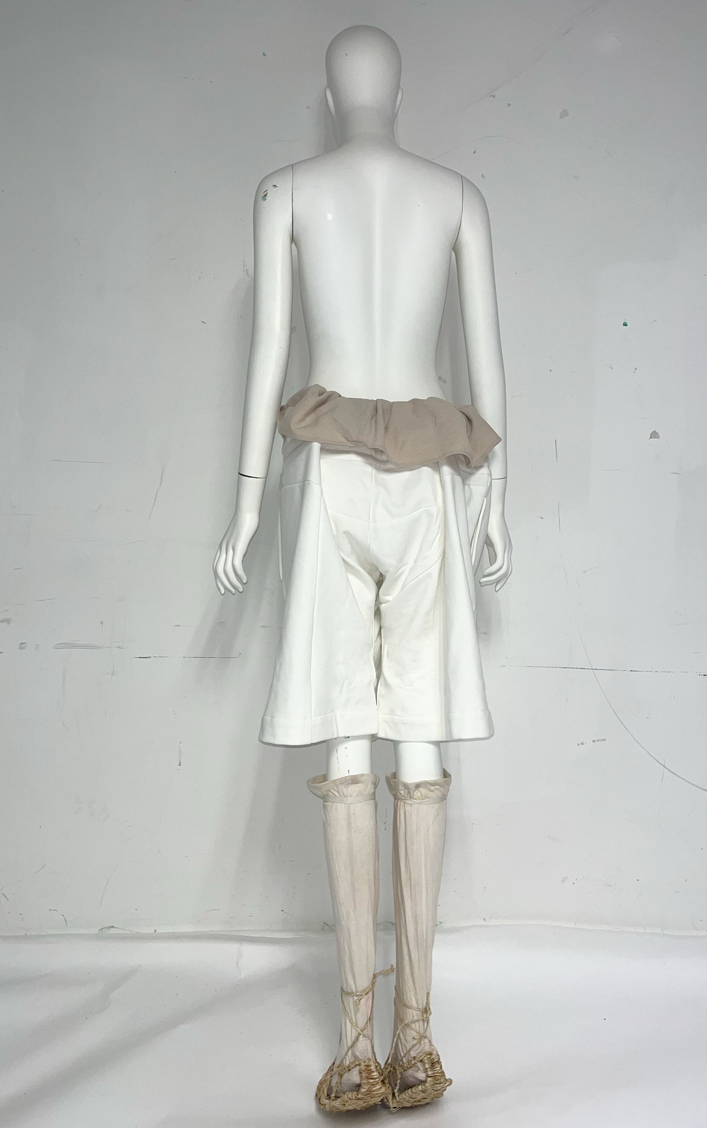 WRAP SWEAT SHORTS