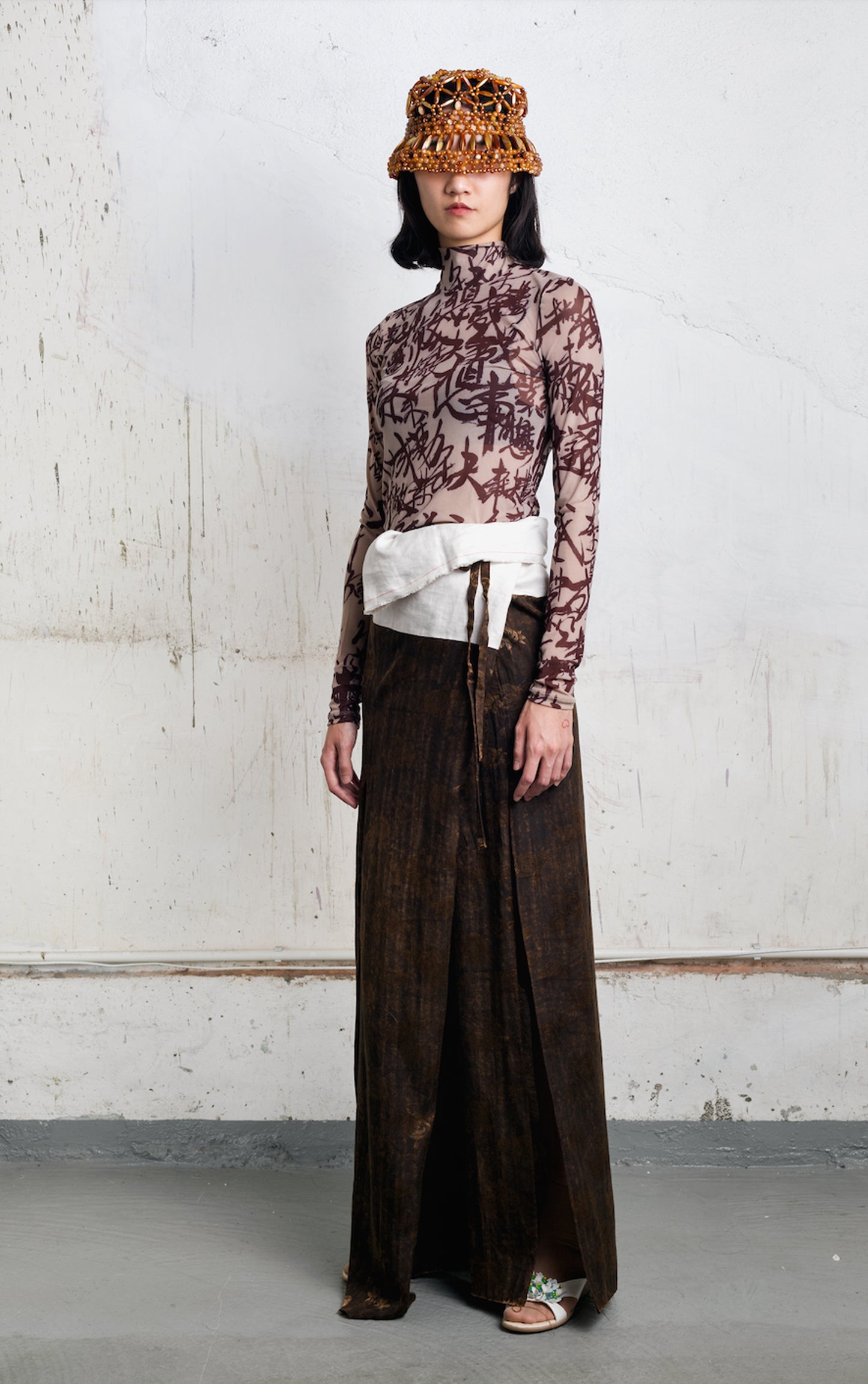 YAT PIT CALLIGRAPHY MESH TOP