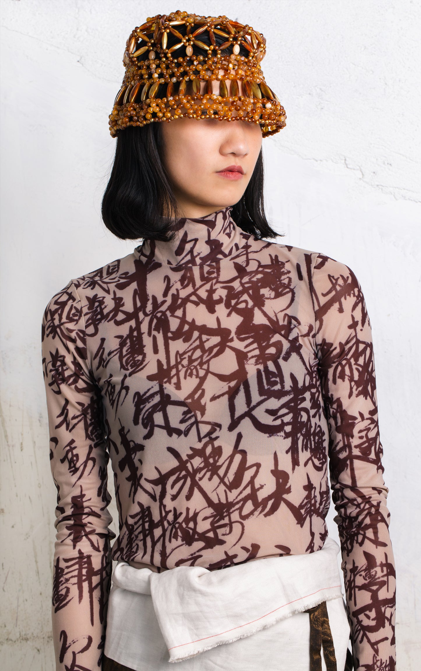 YAT PIT CALLIGRAPHY MESH TOP