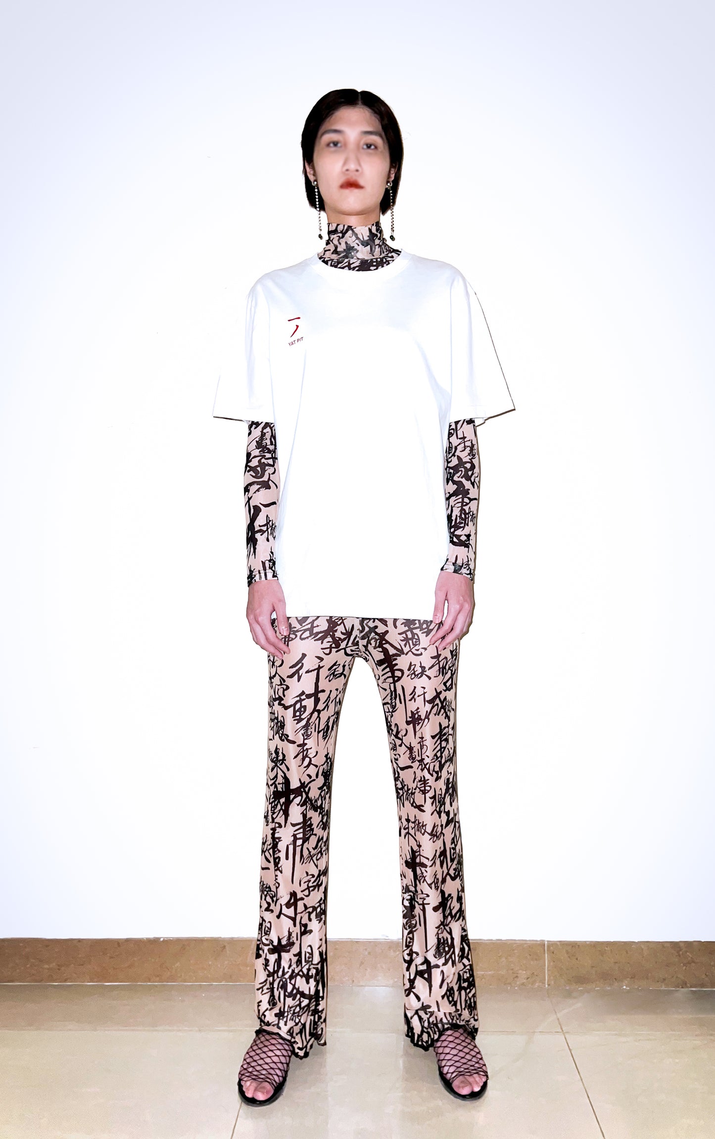 YAT PIT LOGO T-SHIRT
