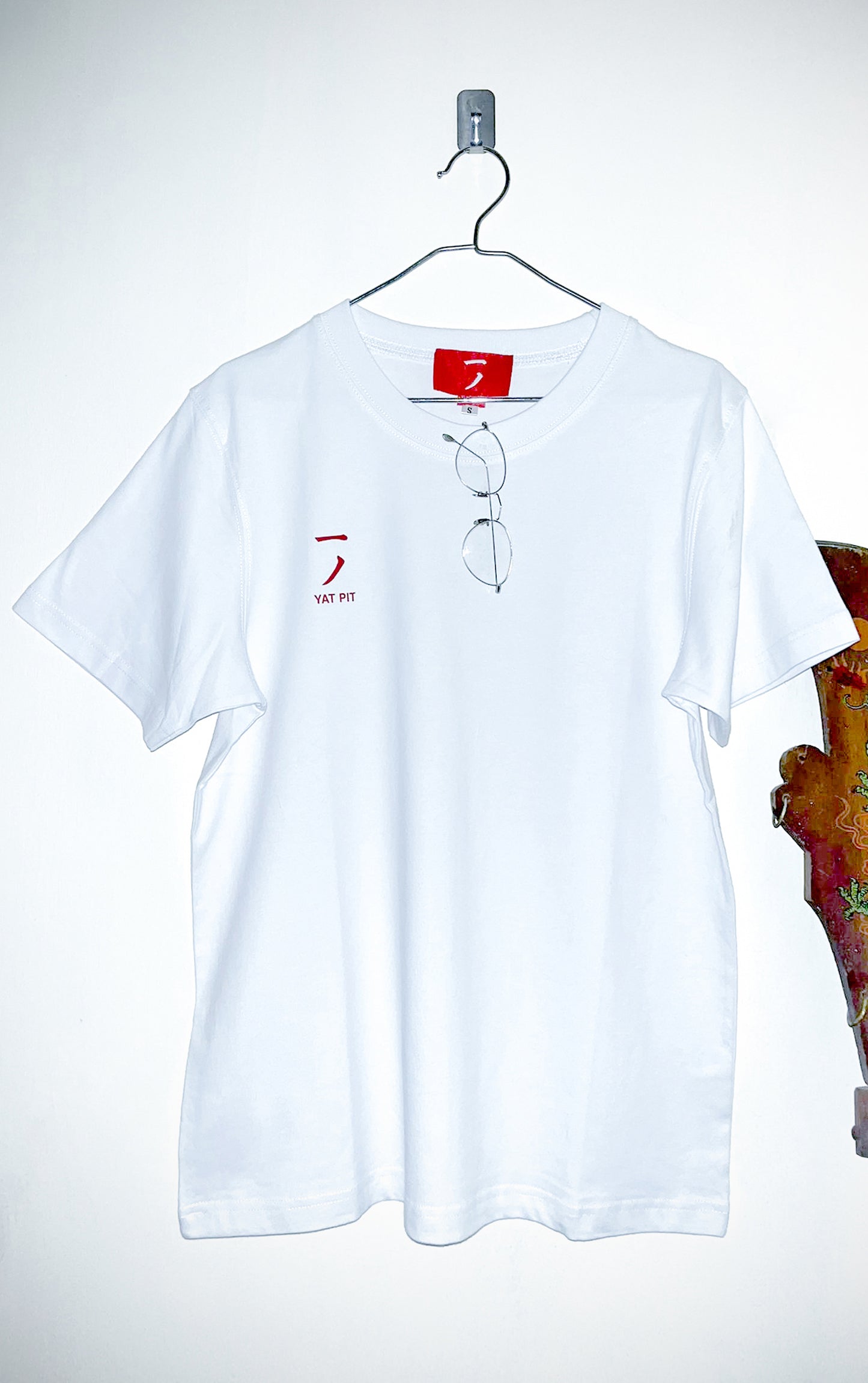 YAT PIT LOGO T-SHIRT