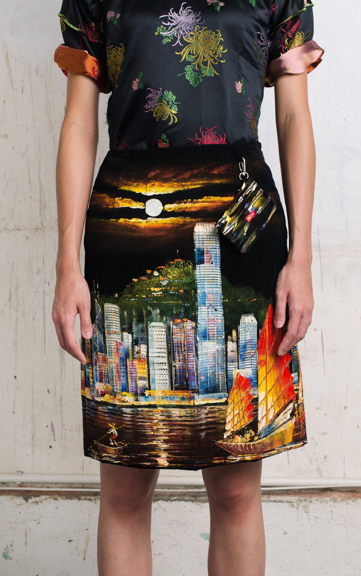 YAT PIT VICTORIA HARBOUR SKIRT