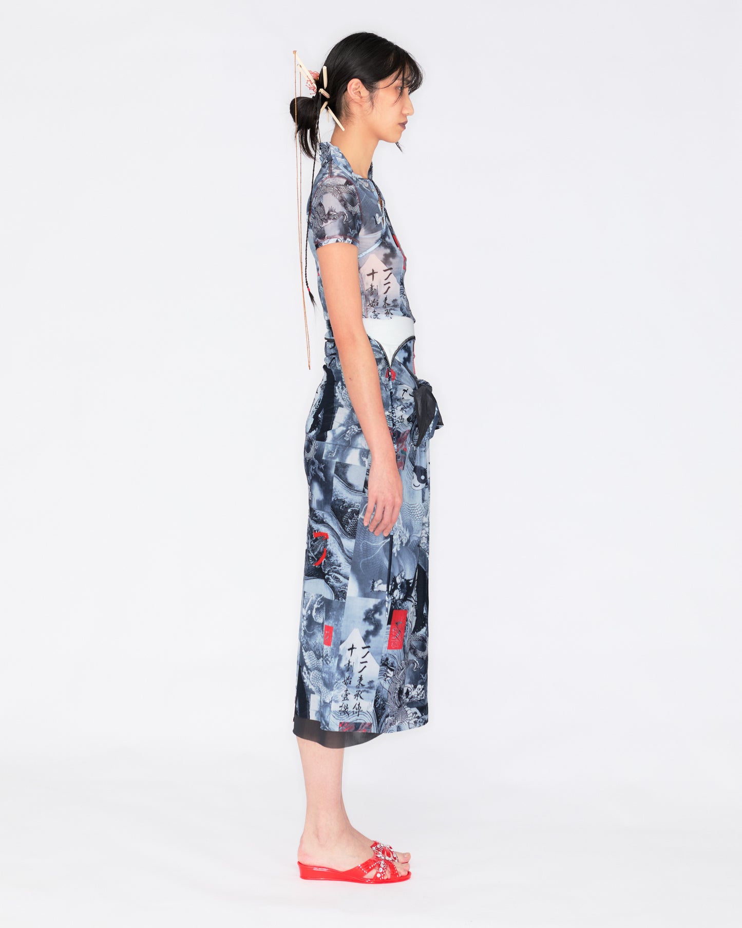 9 Dragons Mesh Qiapao top