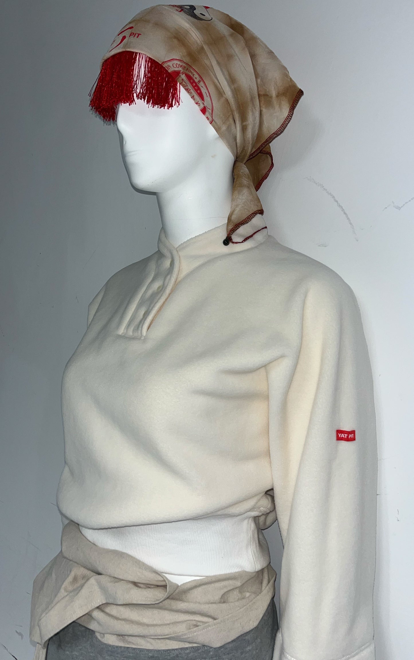 CROPPED  FLEECE SWEATER