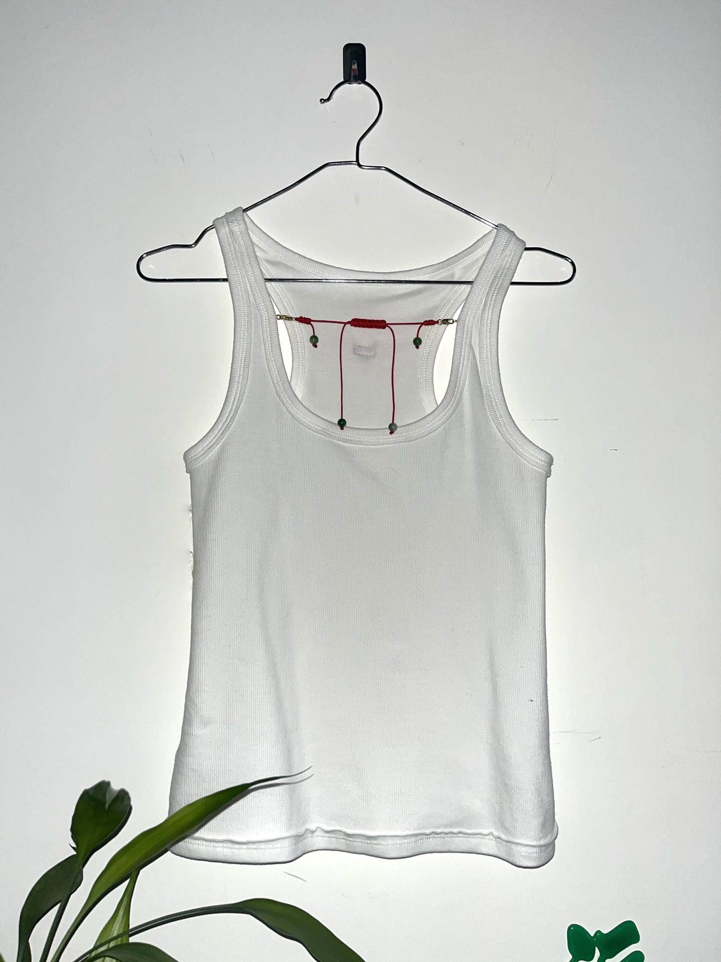 LUCKY KNOT RIB TANK TOP